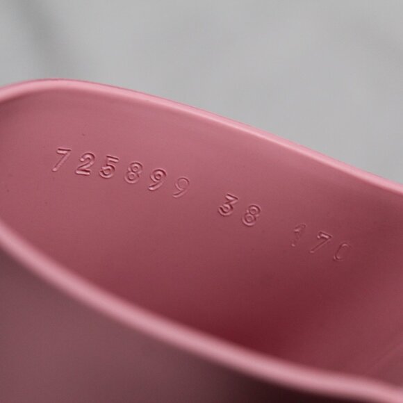 NWB Gucci Logo Rubber Clogs Mules Slip Ons Wild Rose - Picture 8 of 12